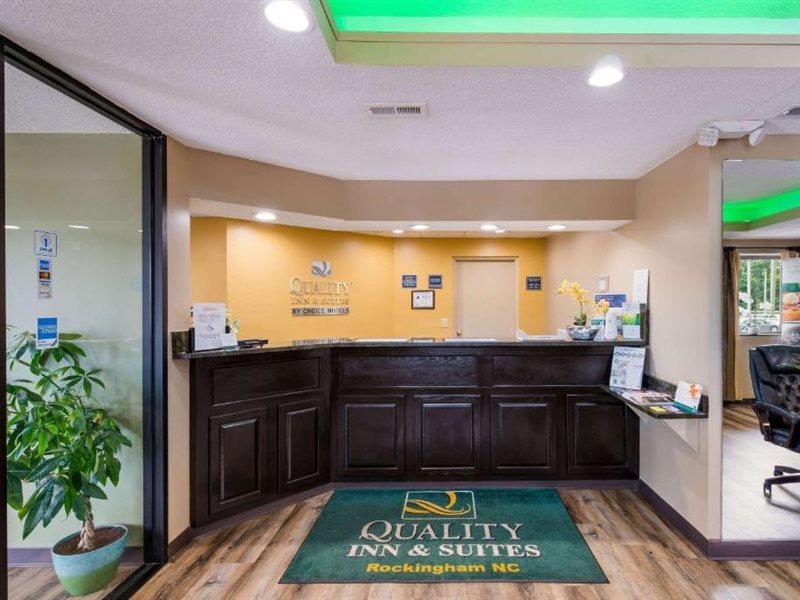 Quality Inn & Suites Rockingham Bagian luar foto