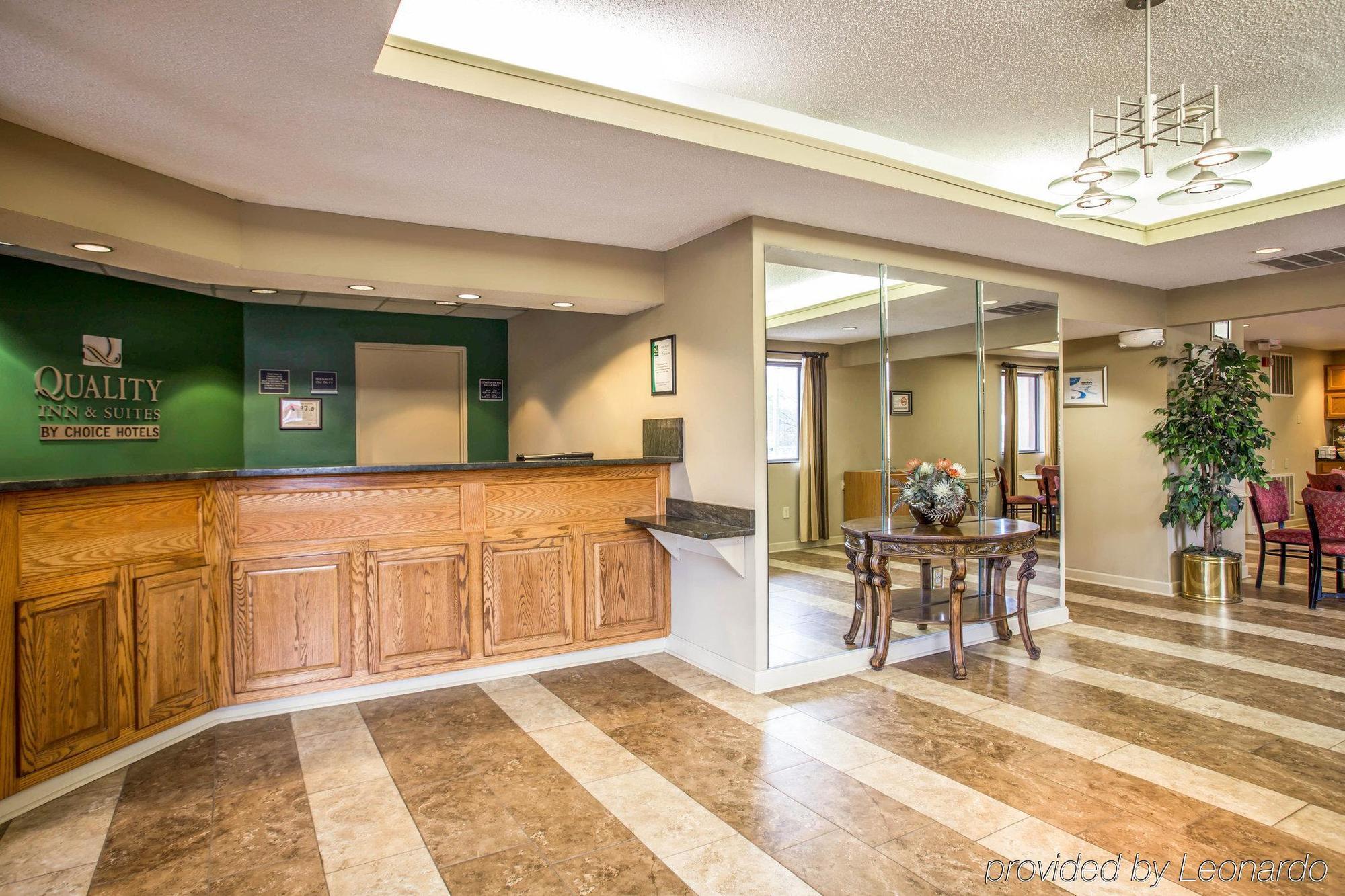 Quality Inn & Suites Rockingham Bagian luar foto