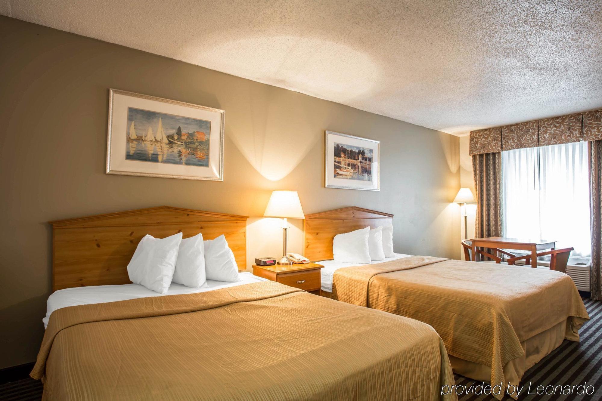 Quality Inn & Suites Rockingham Bagian luar foto